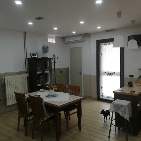 Piano Terra Intera Casa